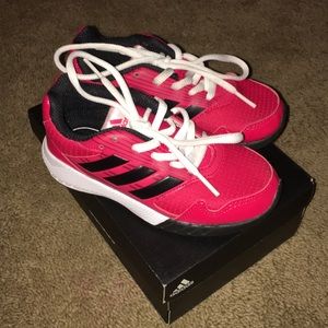 Toddler Adidas AltaRun K Sz 11- Pink and Black